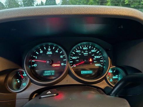 Used 2011 Chevrolet Silverado 1500 W/T image 13