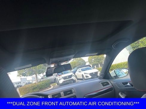 Used 2015 Volkswagen Jetta GLI SE image 7