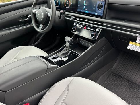 New 2025 Hyundai Santa Cruz SEL AWD/4WD image 16