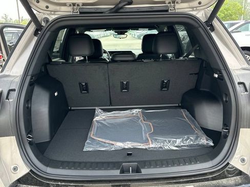 New 2026 GMC Terrain AT4 w/ Technology Package II AWD/4WD image 18