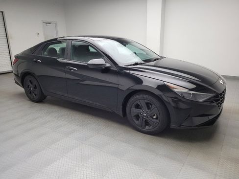 Used 2023 Hyundai Elantra SEL FWD image 11