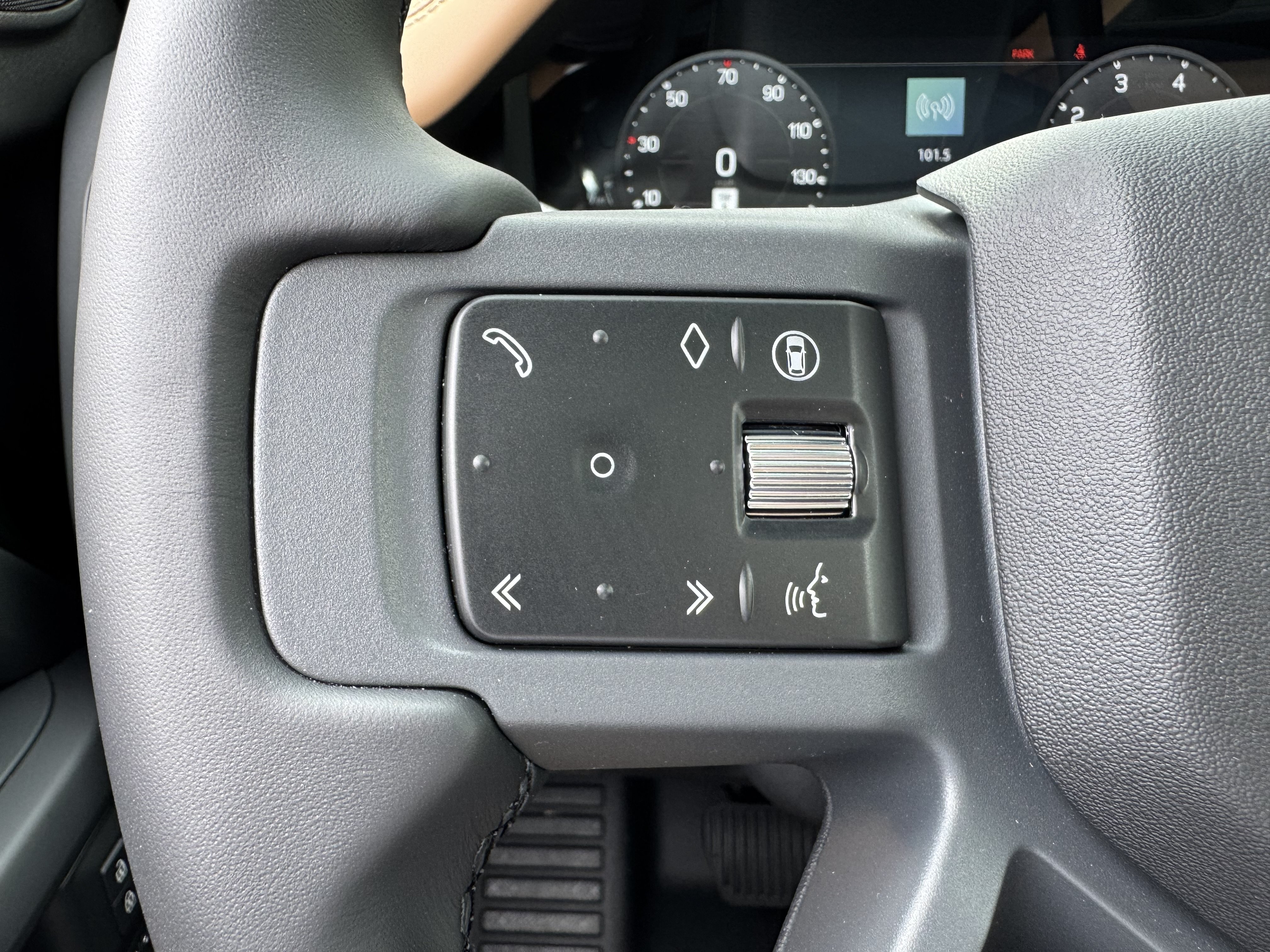 New 2026 Land Rover Defender 110 S AWD/4WD image 17