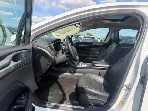 Used 2019 Ford Fusion Titanium AWD/4WD image 17
