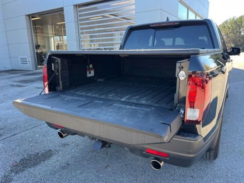 Used 2023 Honda Ridgeline Black Edition image 32
