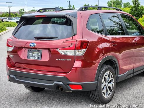 Used 2024 Subaru Forester Premium AWD/4WD image 6