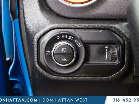 Used 2023 Jeep Gladiator Mojave w/ LED Lighting Group image 9