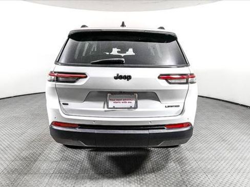Used 2023 Jeep Grand Cherokee L Limited w/ Black Appearance Package RWD image 7