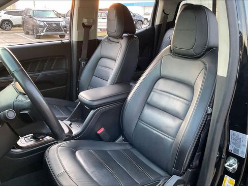 Certified 2022 GMC Canyon Denali w/ Denali Black Edition Package image 8