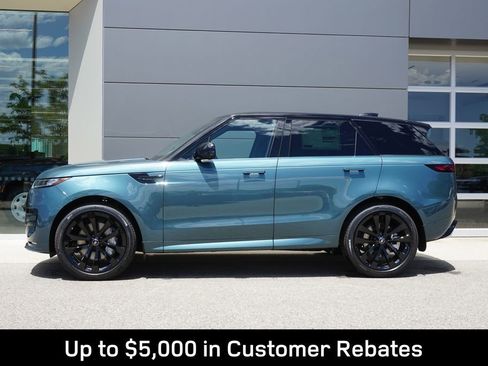 New 2025 Land Rover Range Rover Sport Dynamic SE image 8