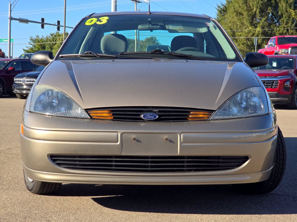 Used 2003 Ford Focus LX FWD image 2