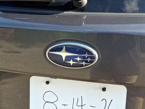 Used 2019 Subaru Outback 2.5i Limited w/ Popular Package #2 AWD/4WD image 11