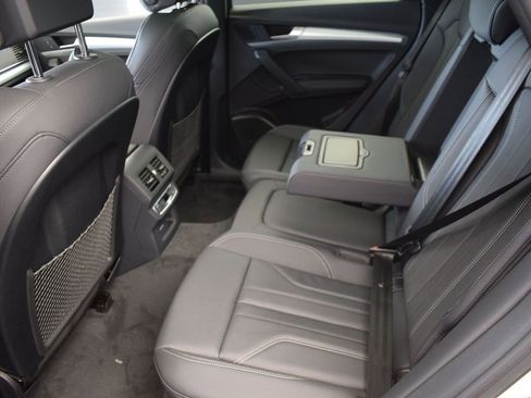 Certified 2025 Audi Q5 2.0T Premium Plus w/ Premium Plus Package image 24