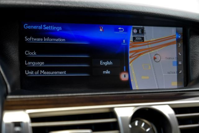 Used 2017 Lexus LS 460 w/ Comfort Package RWD image 40