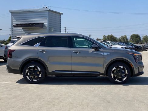 New 2026 Kia Sorento EX FWD image 2