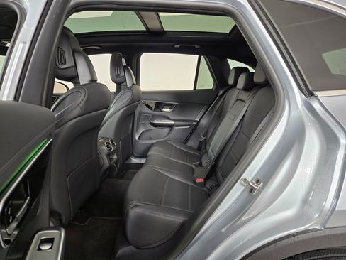 Certified 2025 Mercedes-Benz GLC 300 4MATIC image 20