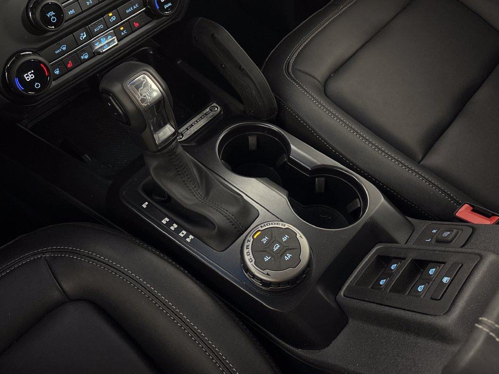 Certified 2025 Ford Bronco Badlands AWD/4WD image 29