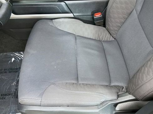 Used 2022 Toyota Tundra SR5 w/ SR5 Convenience Package image 19