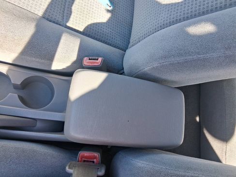 Used 2006 Toyota Corolla CE w/ Upgrade Pkg FWD image 29