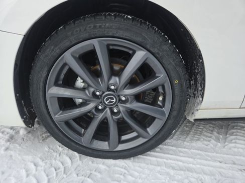 Used 2024 MAZDA MAZDA3 s image 9