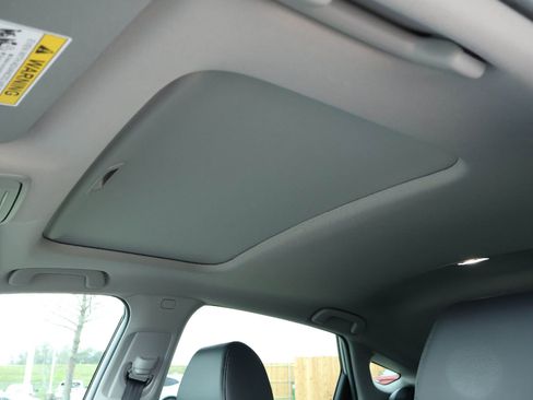 Certified 2024 Acura Integra Base image 28