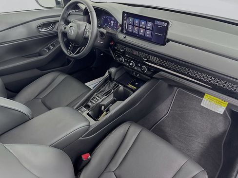 Used 2025 Honda Accord EX-L image 34