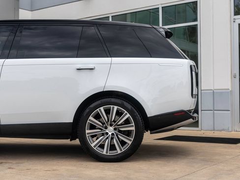 Used 2025 Land Rover Range Rover Long Wheelbase Autobiography AWD/4WD image 14