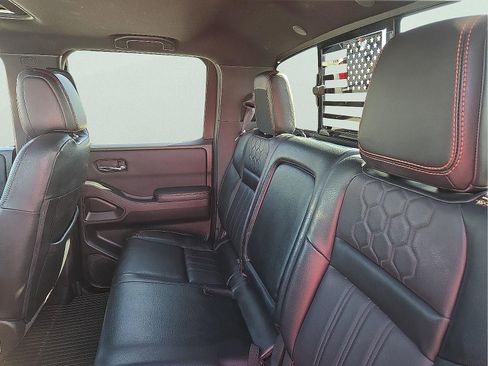 Used 2023 Nissan Frontier Pro-X w/ Pro-X Premium Package image 10