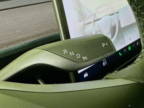 Used 2020 Tesla Model 3 Standard Range Plus image 23