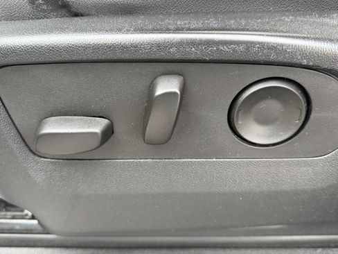 Used 2024 Chevrolet Tahoe LT w/ Luxury Package image 30