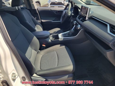 Certified 2024 Toyota RAV4 LE AWD/4WD image 15