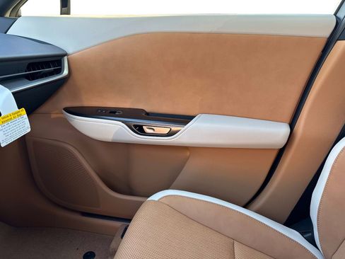 New 2026 Lexus RZ 350e image 22