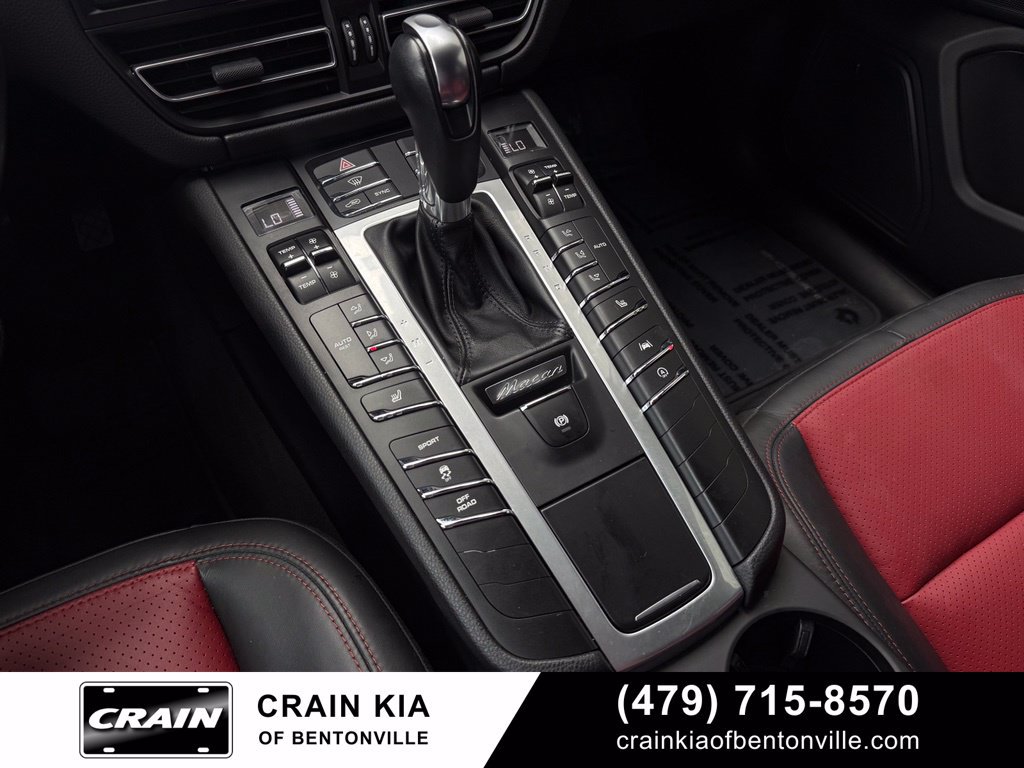 Used 2021 Porsche Macan AWD/4WD image 18