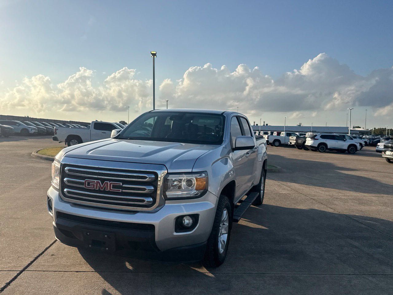 Used 2018 GMC Canyon SLE w/ SLE Convenience Package RWD image 8