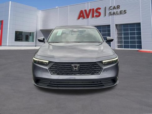 Used 2025 Honda Accord SE image 2