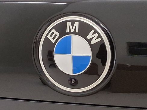 New 2026 BMW 740i w/ Premium Package image 17