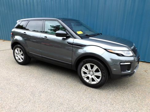 Used 2019 Land Rover Range Rover Evoque SE Premium AWD/4WD image 7