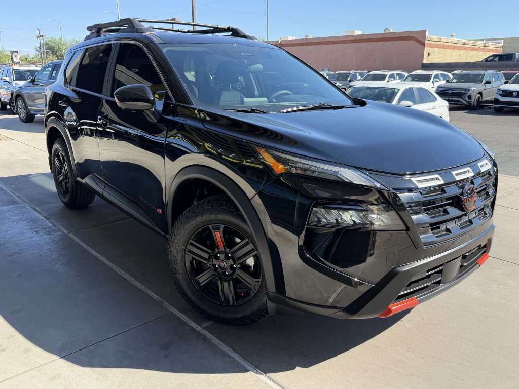Used 2026 Nissan Rogue SV AWD/4WD image 6
