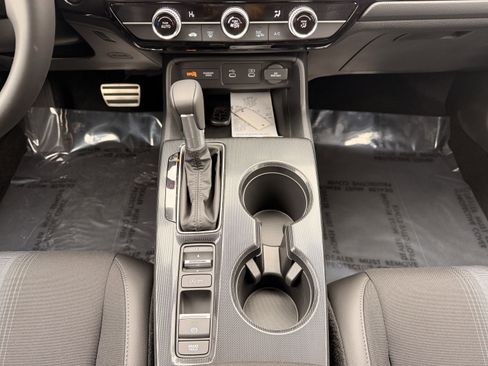 Certified 2025 Honda Civic Sport image 19