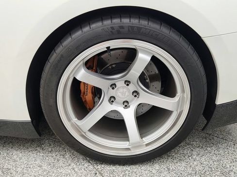 Used 2016 Nissan GT-R Premium AWD/4WD image 18