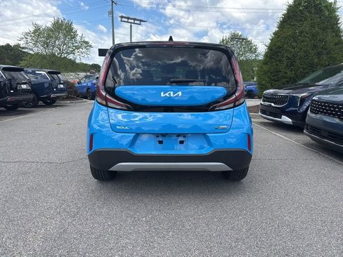 Used 2024 Kia Soul EX image 4