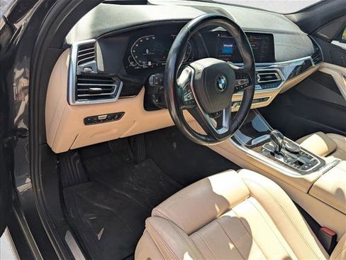 Used 2021 BMW X5 xDrive40i w/ Premium Package AWD/4WD image 2