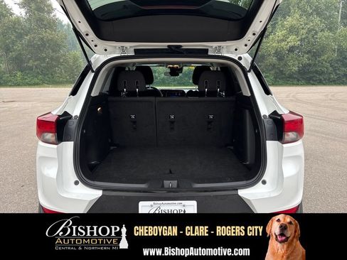 Used 2024 Chevrolet TrailBlazer LT AWD/4WD image 15