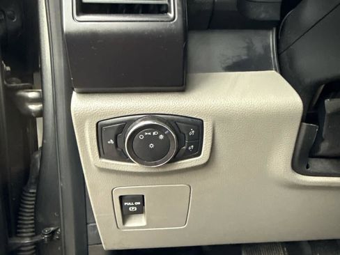 Used 2017 Ford F150 XL image 19