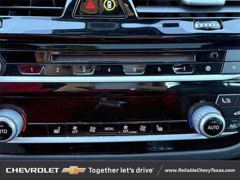 Used 2019 BMW 530i xDrive w/ Convenience Package image 26