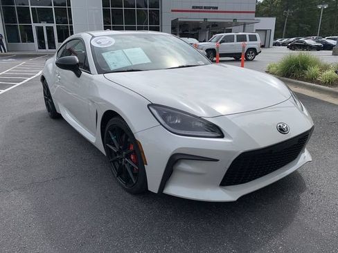 Used 2025 Toyota GR86 w/ Performance Package RWD image 2
