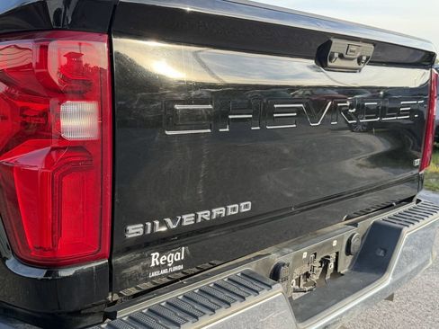 Certified 2022 Chevrolet Silverado 3500 LT w/ Convenience Package AWD/4WD image 10