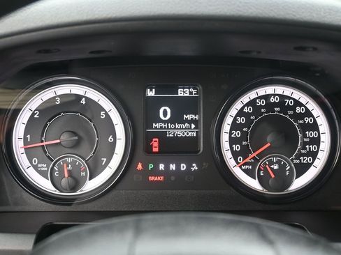 Used 2018 RAM 1500 Express w/ Express Value Package AWD/4WD image 10