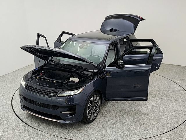 New 2026 Land Rover Range Rover Sport Dynamic SE AWD/4WD image 37