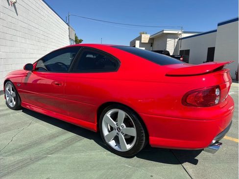 Used 2005 Pontiac GTO Coupe 2D image 15