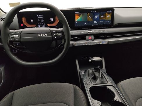Used 2025 Kia K4 FWD image 22